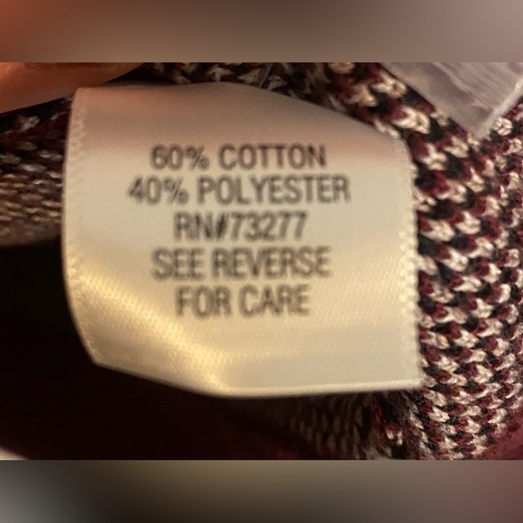 Croft & Barrow Women’s Sweater Window Pane Dark Red Burgundy Size Medium - Picture 4 of 6